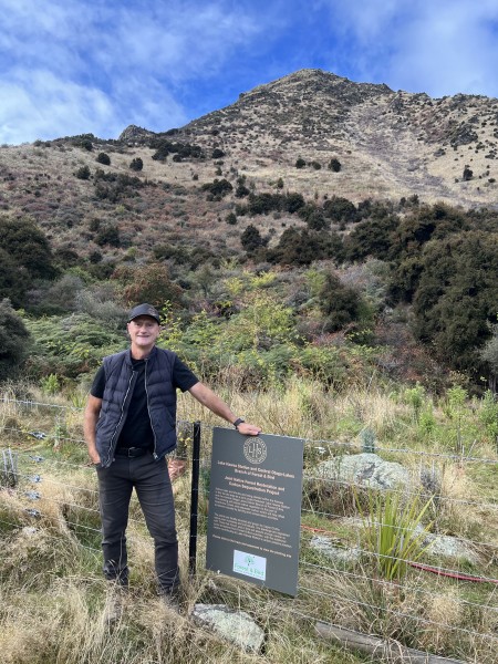 Geoff Ross is letting our Central Otago-Lakes Branch plant a carbon forest on his land.