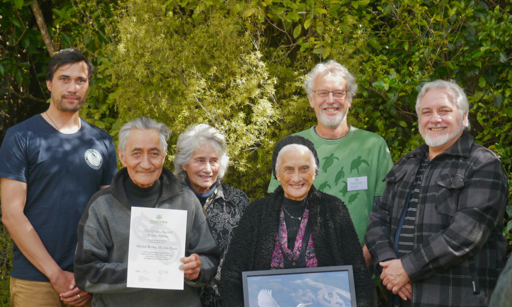 Motiti Rohe Moana Trustees receive our inaugural Kōtuku Award for tiakitanga ahurei (outstanding guardianship) in recognition of their ground-breaking marine protection efforts in Te Moana a Toi (the Bay of Plenty)
