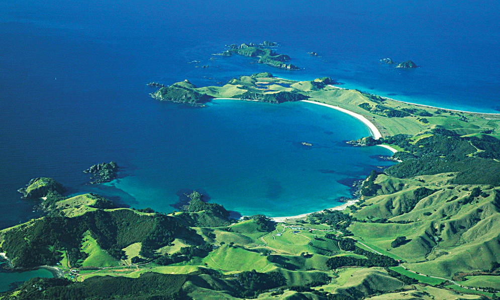 Bird's eye view of Mimiwhagnata beach