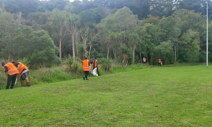 Rubbish pick up from the lower wetland area of the reserve