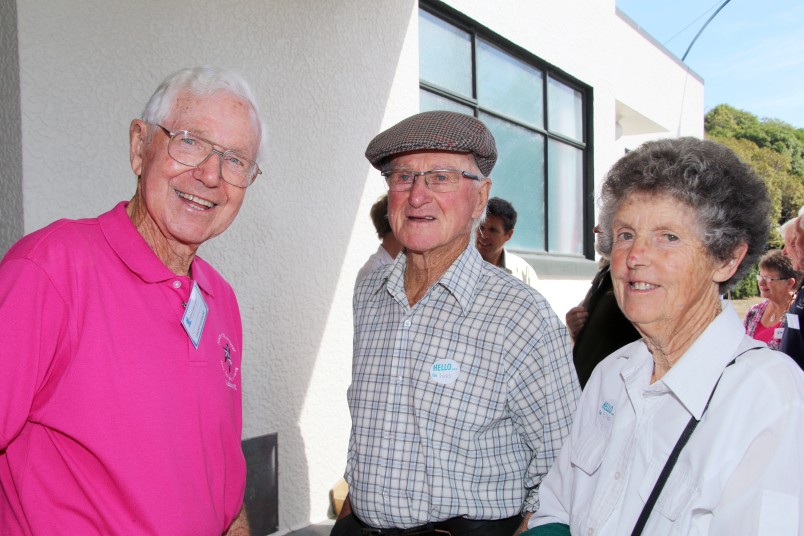 Geoff Harrow (left) with Ivan & Ella Hislop. Image Ailsa Howard